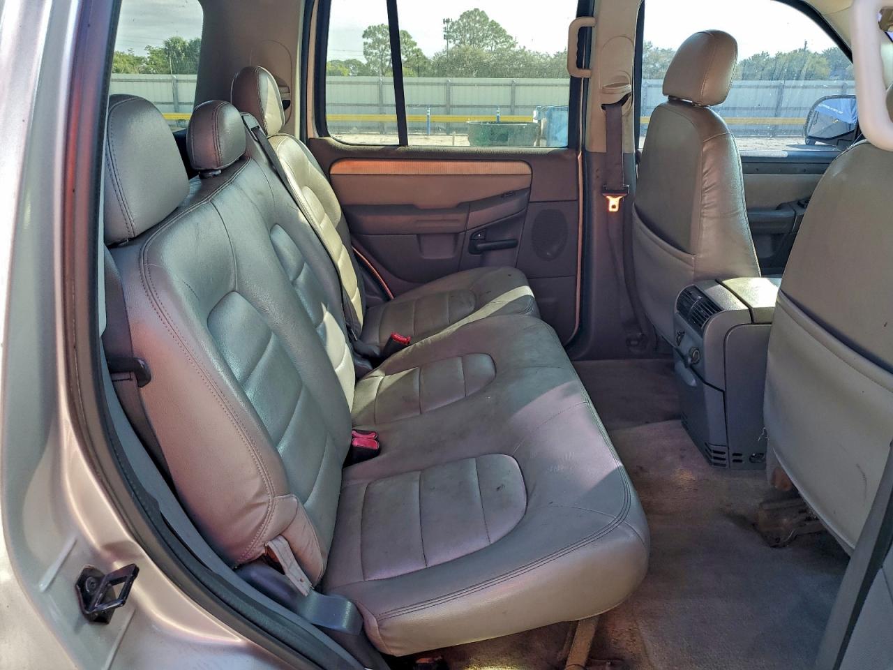 2004 Ford Explorer Xlt VIN: 1FMZU63K94UB32129 Lot: 94245475