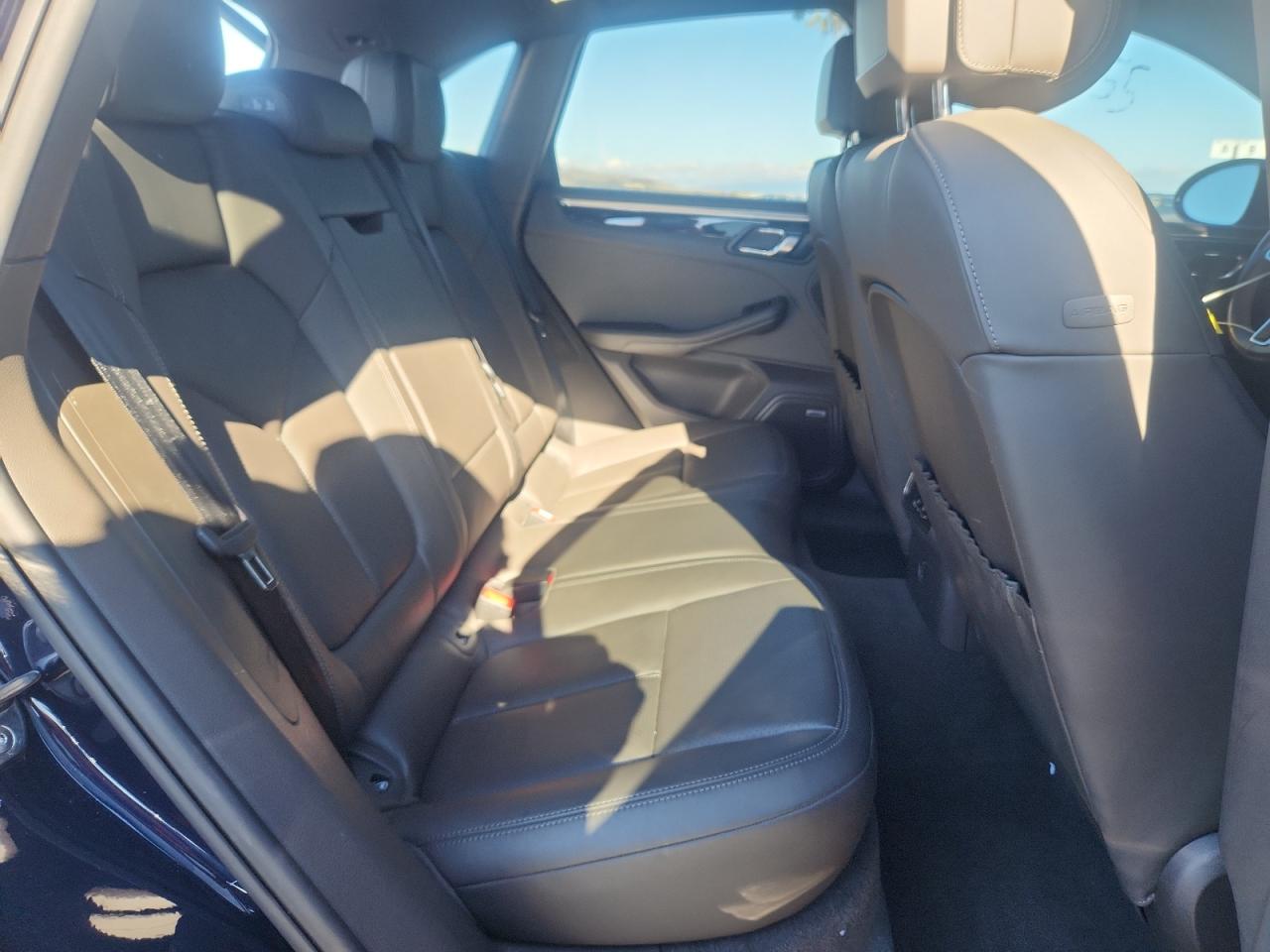 2018 Porsche Macan S VIN: WP1AB2A5XJLB34596 Lot: 92921955