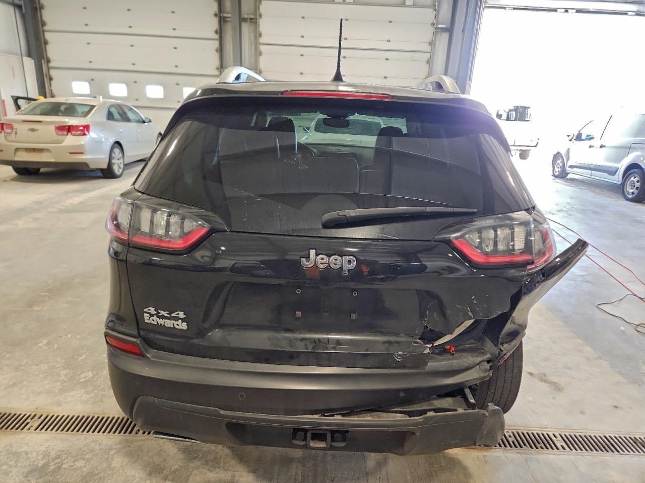 2021 Jeep Cherokee Latitude Lux VIN: 1C4PJMMX8MD126065 Lot: 94081535