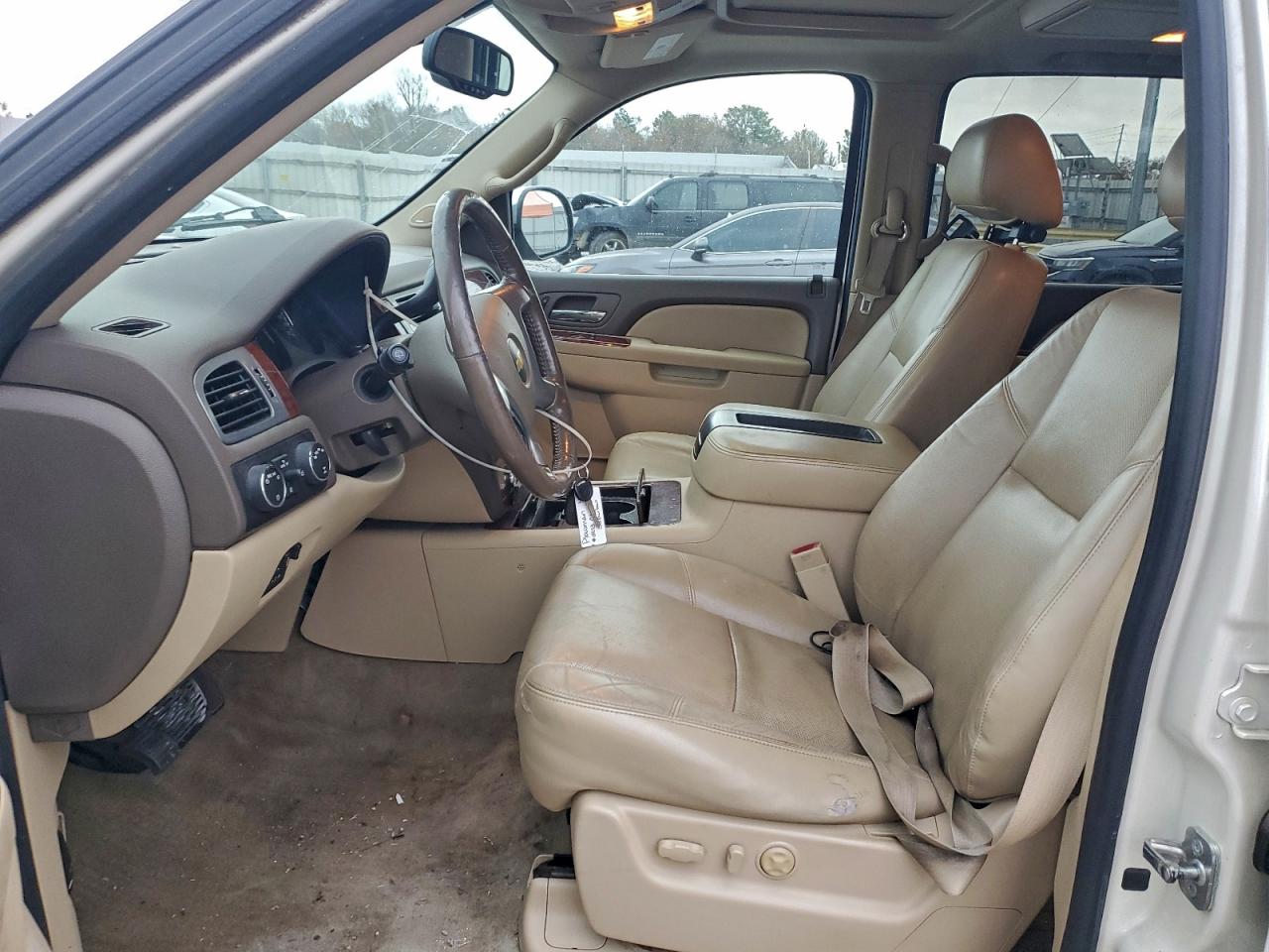 2013 Chevrolet Suburban K1500 Ltz VIN: 1GNSKKE72DR284728 Lot: 93763265