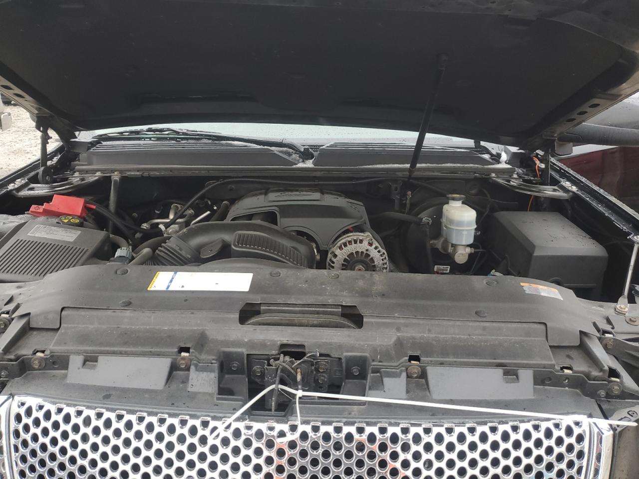 2011 GMC Yukon Xl Denali VIN: 1GKS2MEF7BR237708 Lot: 91940255