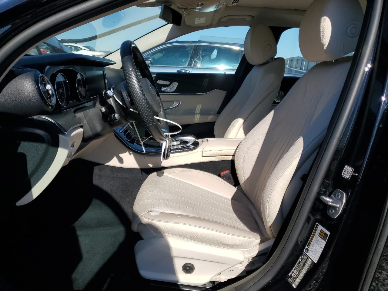 2017 Mercedes-Benz E 300 VIN: WDDZF4JB6HA092935 Lot: 92500125