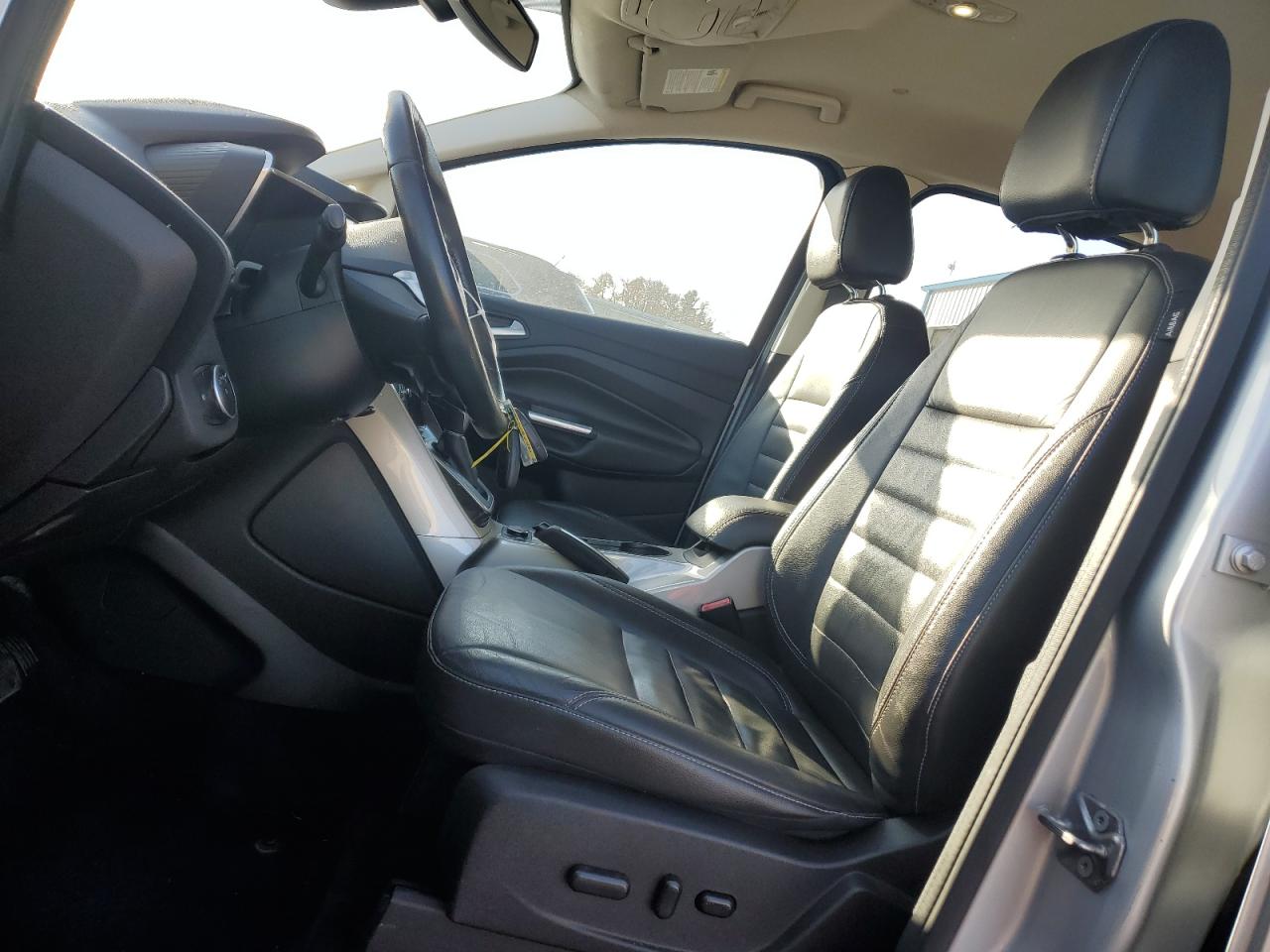 2015 Ford C-Max Sel VIN: 1FADP5BU4FL124747 Lot: 92652845