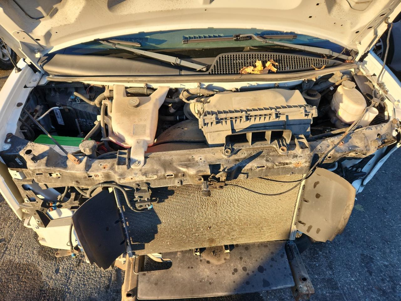 2018 Chevrolet Express G2500 VIN: 1GCWGAFP4J1341820 Lot: 93631855