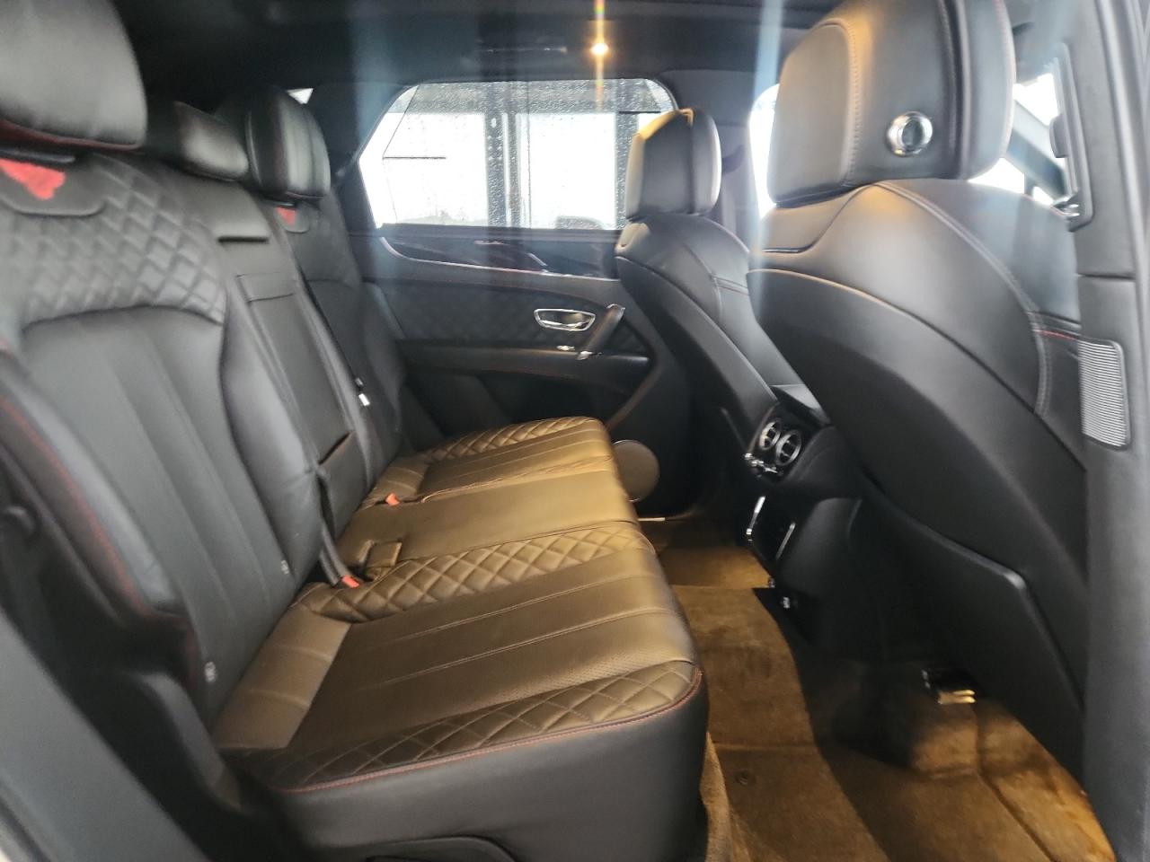 2017 Bentley Bentayga VIN: SJAAC2ZV8HC014147 Lot: 93500565