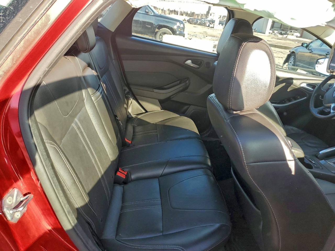 2012 Ford Focus Titanium VIN: 1FAHP3N24CL476500 Lot: 94075925