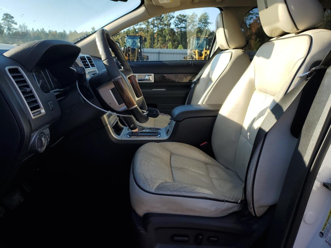 2010 Lincoln Mkx VIN: 2LMDJ8JC1ABJ27653 Lot: 92435045