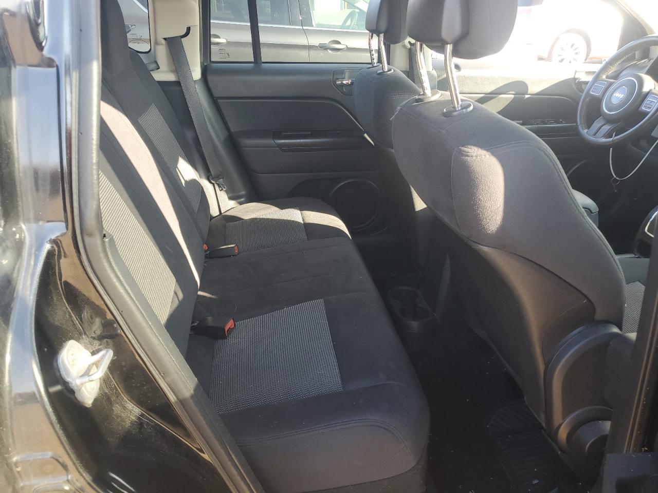 2011 Jeep Compass Sport VIN: 1J4NT1FB5BD192243 Lot: 93526805