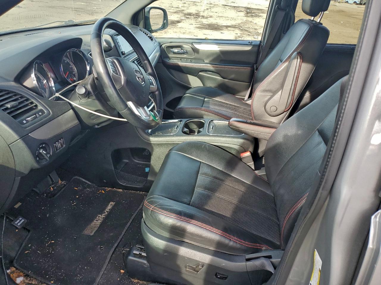 2017 Dodge Grand Caravan Gt VIN: 2C4RDGEG4HR573415 Lot: 94176295