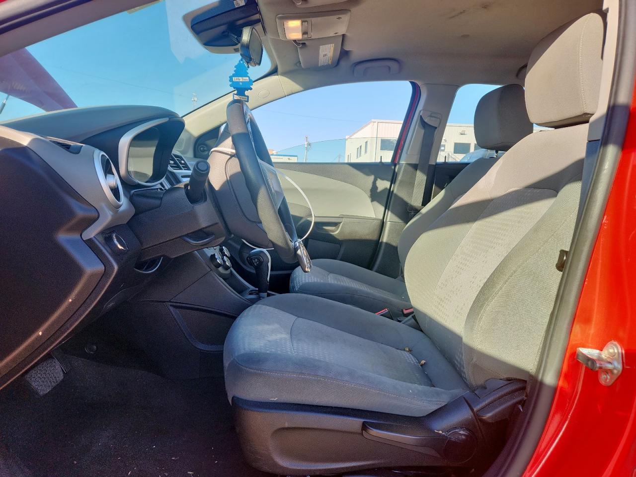 2020 Chevrolet Sonic VIN: 1G1JG6SB0L4125524 Lot: 92535465