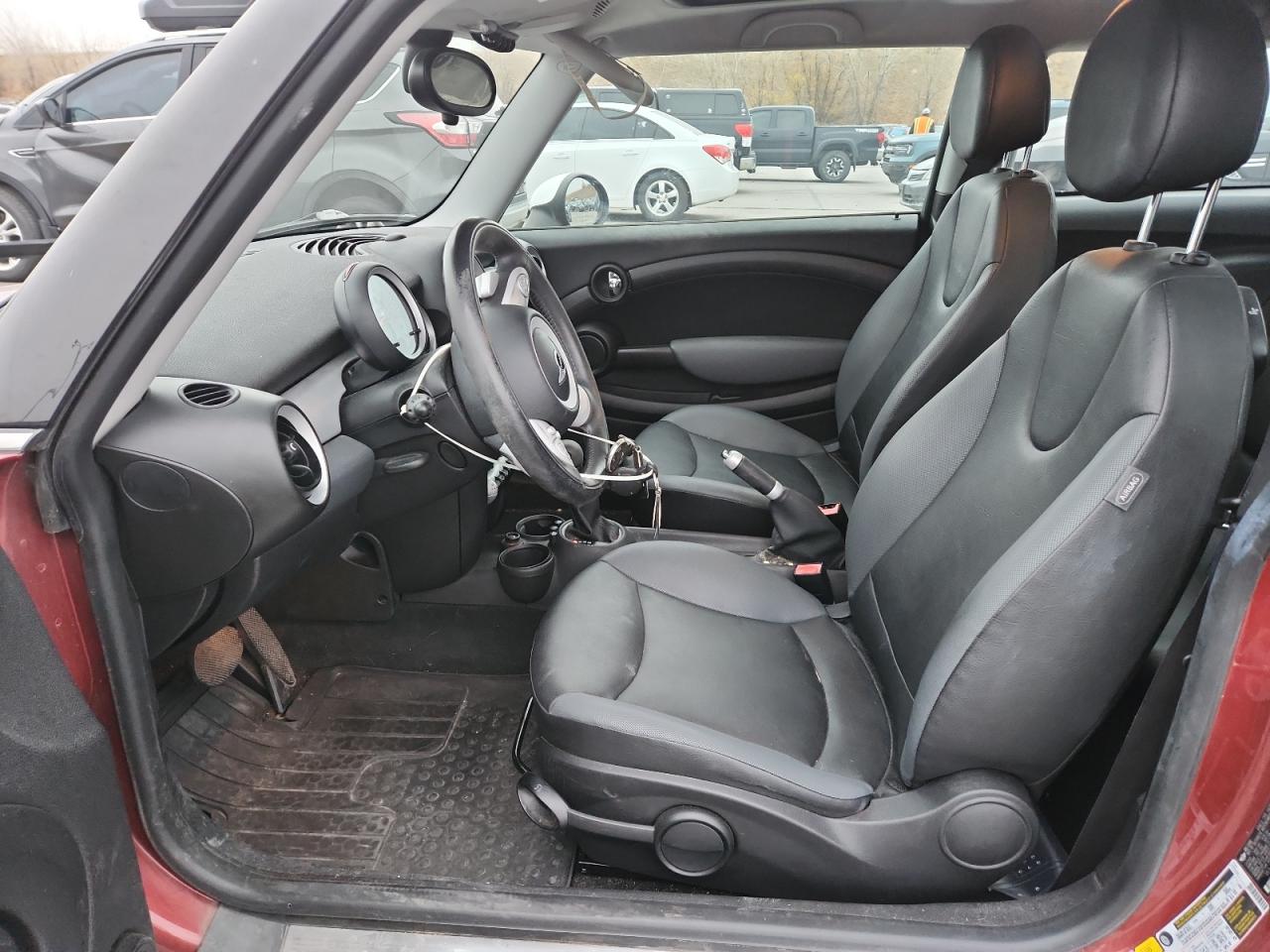 2009 Mini Cooper VIN: WMWMF33519TT69788 Lot: 93378325