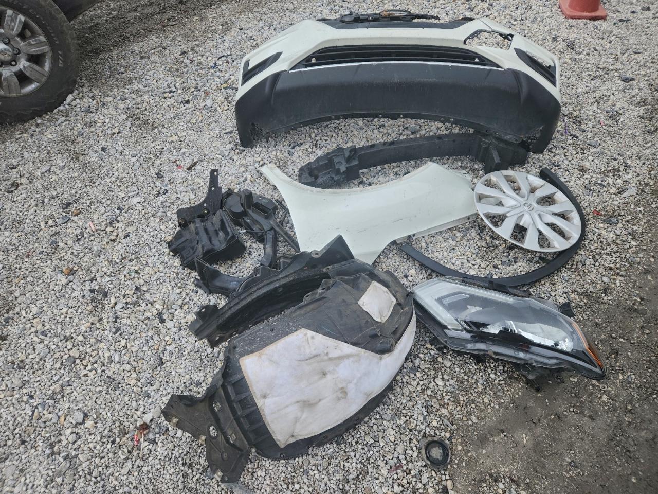 2019 Nissan Rogue S VIN: 5N1AT2MV2KC845197 Lot: 93928115