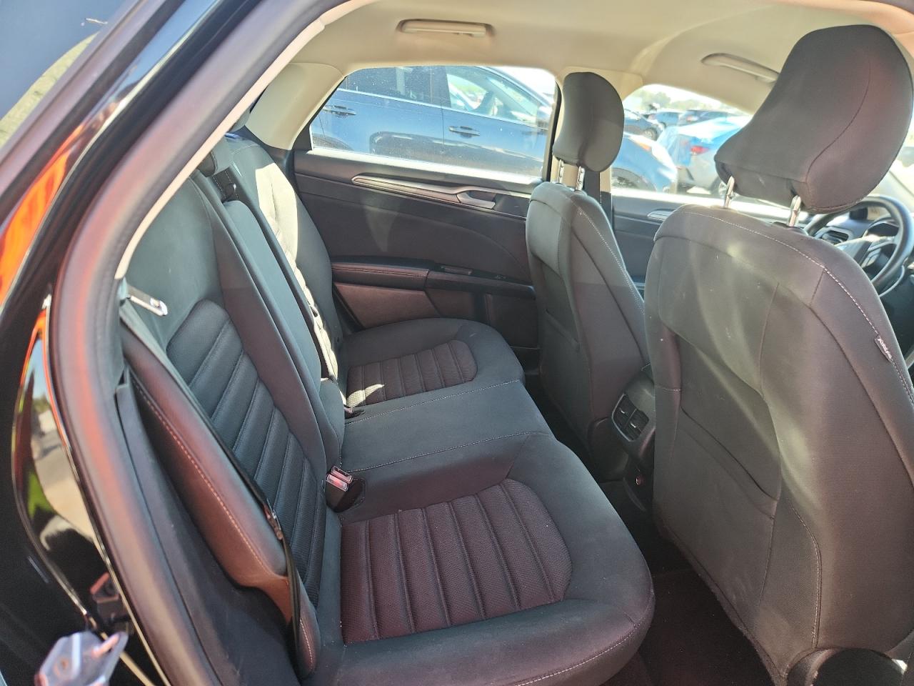 2017 Ford Fusion Se VIN: 3FA6P0HDXHR244804 Lot: 92888035