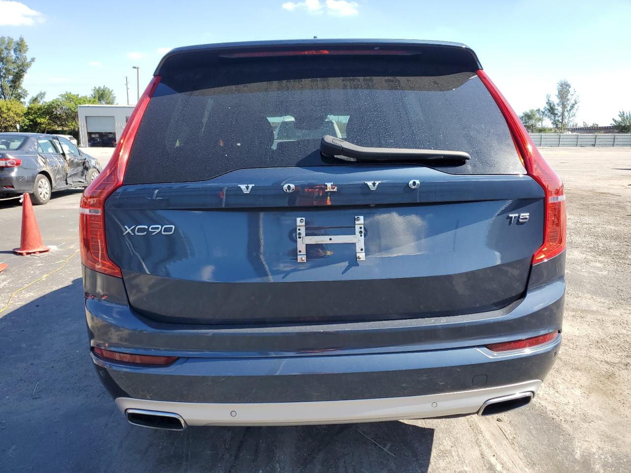 2021 Volvo Xc90 T5 Momentum VIN: YV4102CK5M1745269 Lot: 92569865