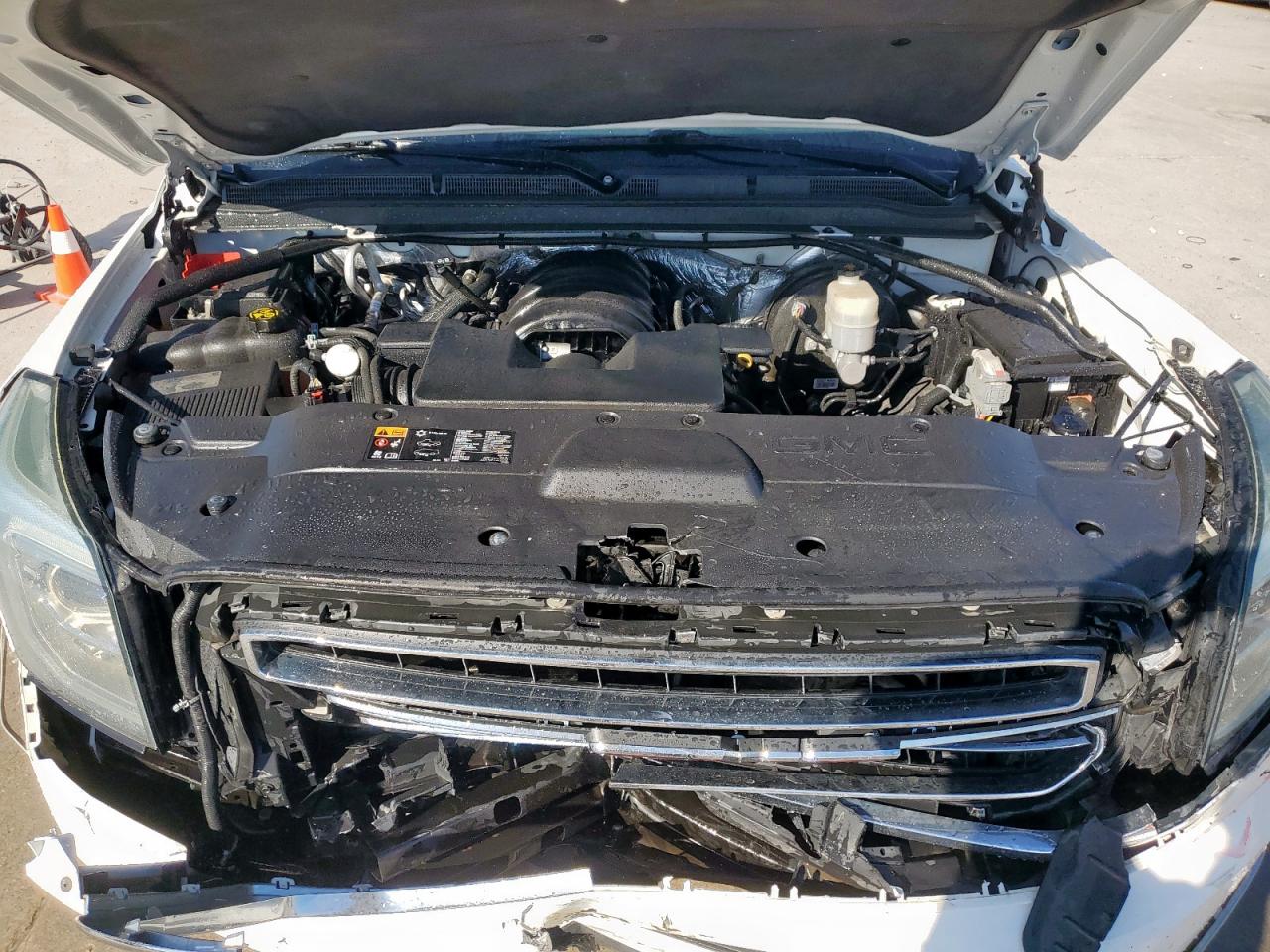 2015 GMC Yukon Xl K1500 Sle VIN: 1GKS2GEC6FR515222 Lot: 92981705