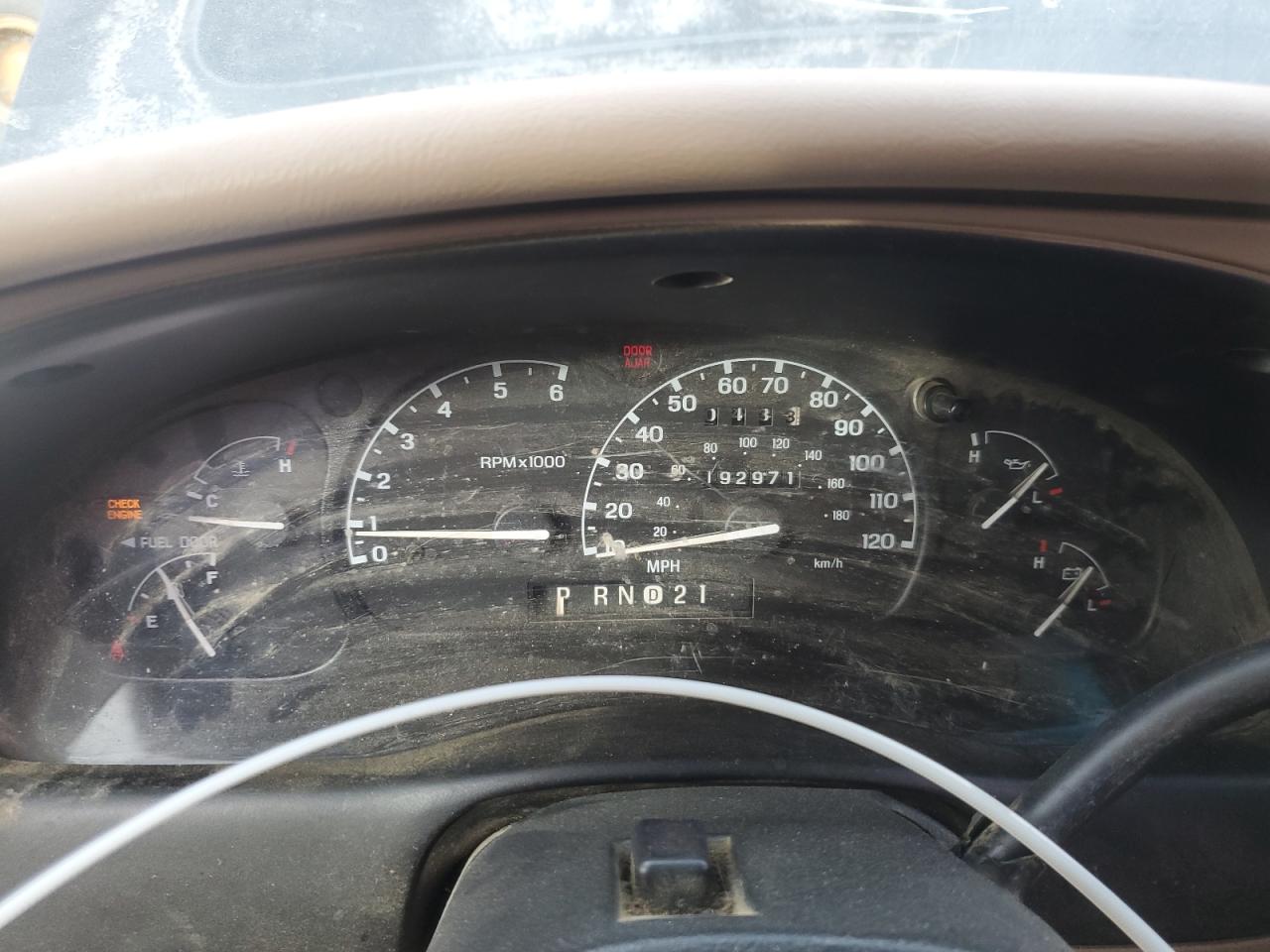 2000 Ford Explorer Xlt VIN: 1FMZU63E4YUA56190 Lot: 91446305