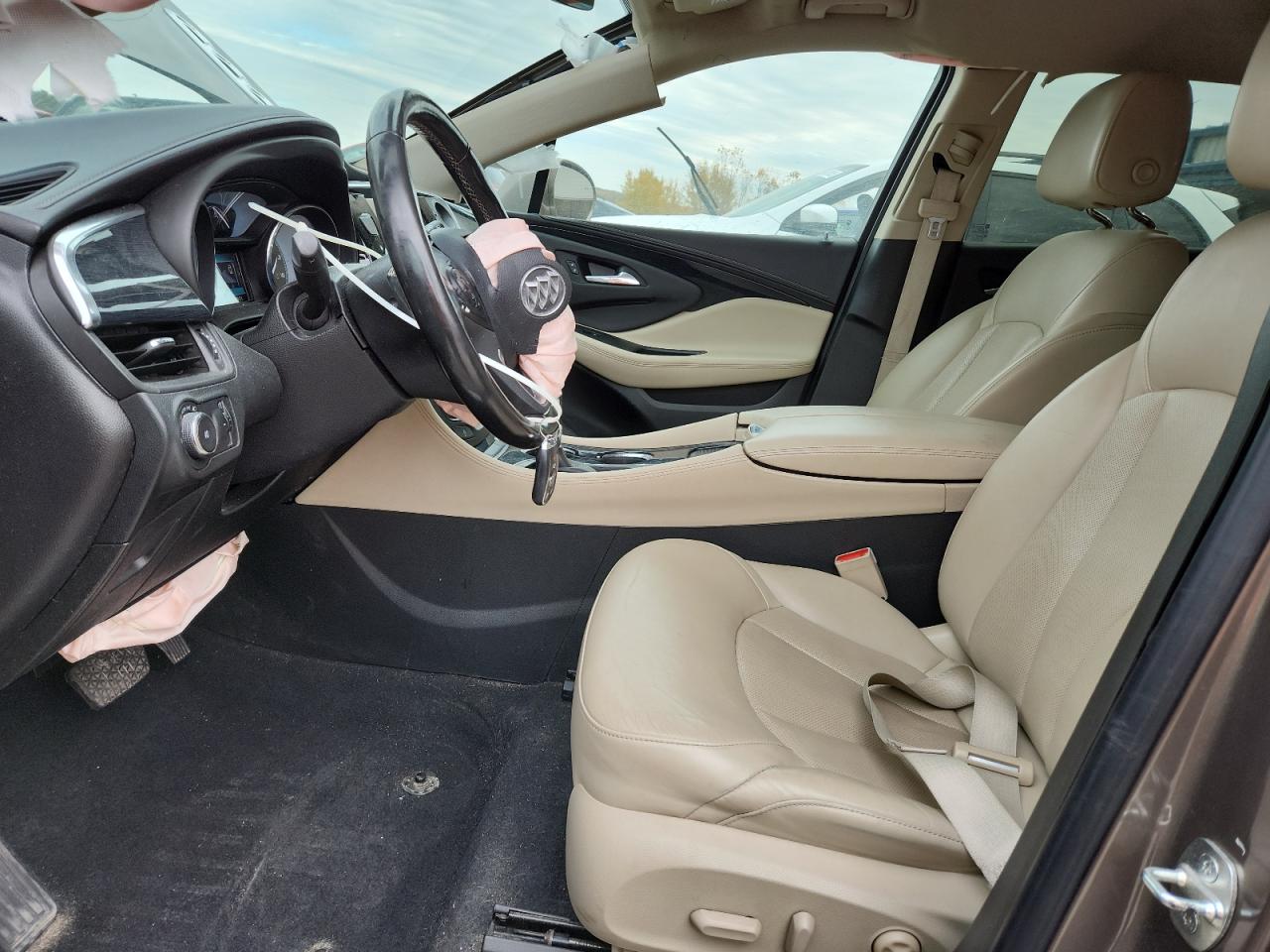 2017 Buick Envision Essence VIN: LRBFXBSA2HD072201 Lot: 91081385