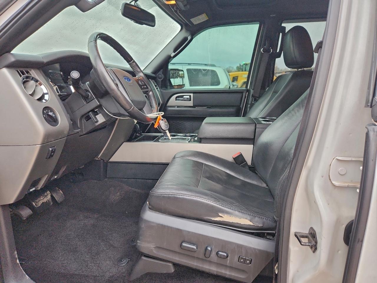 2014 Ford Expedition Limited VIN: 1FMJU2A51EEF61330 Lot: 93103555