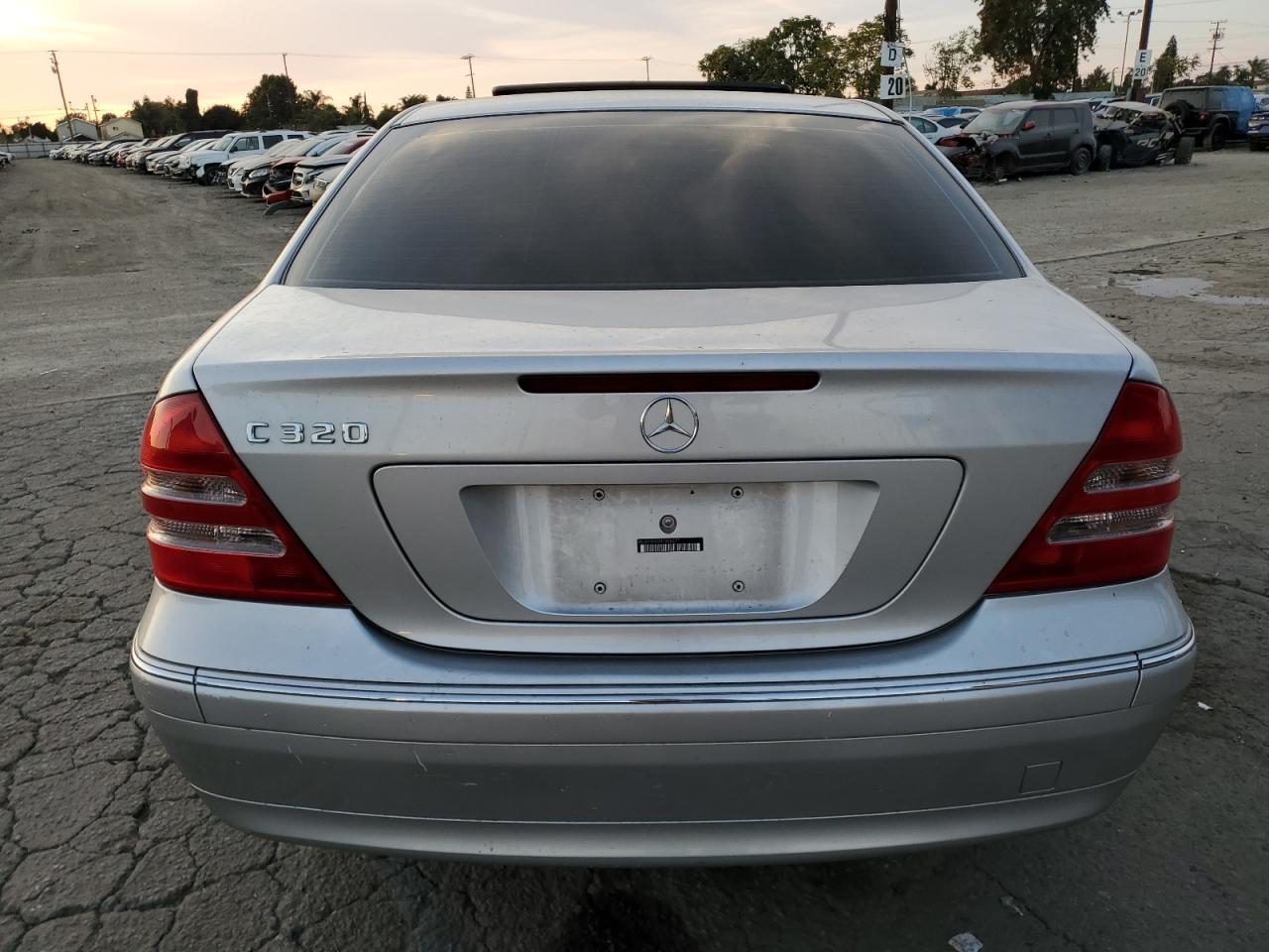 2004 Mercedes-Benz C 320 VIN: WDBRF64J04F466377 Lot: 91830315
