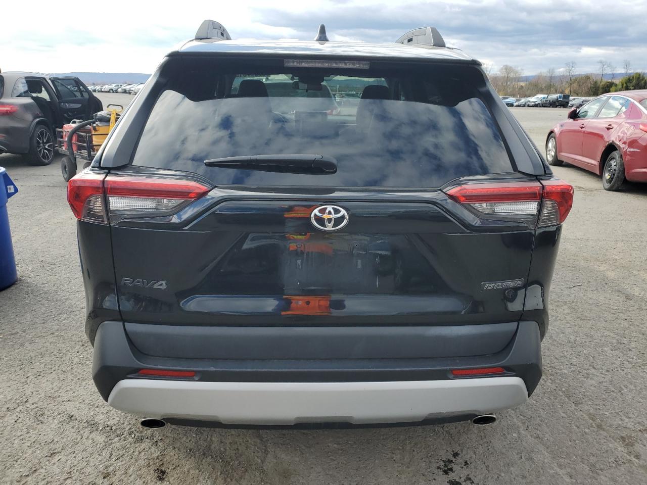 2021 Toyota Rav4 Adventure VIN: 2T3J1RFV3MW220002 Lot: 92897015