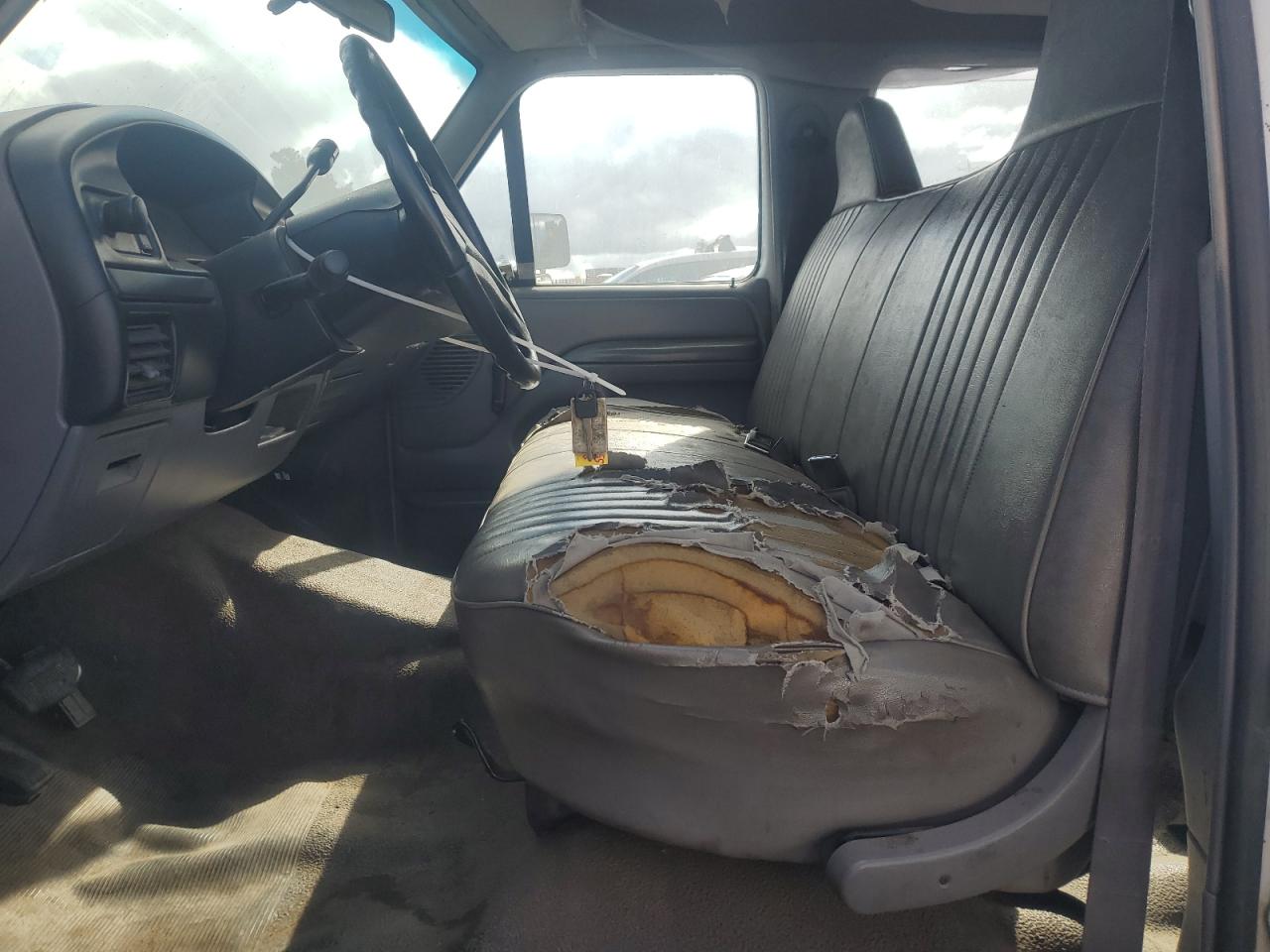 1997 Ford F350 VIN: 1FTJW35G2VEB54519 Lot: 93384455