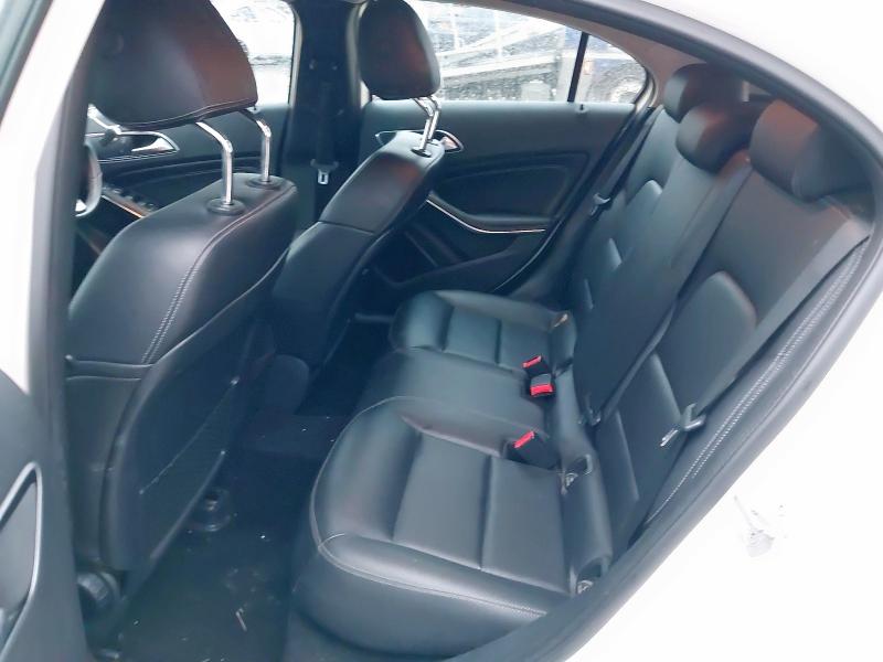 2017 MERCEDES-BENZ A CLASS A180D SE 5DR