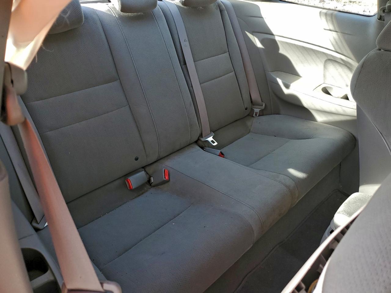 2006 Honda Civic Dx Vp VIN: 2HGFG12316H008665 Lot: 93844645