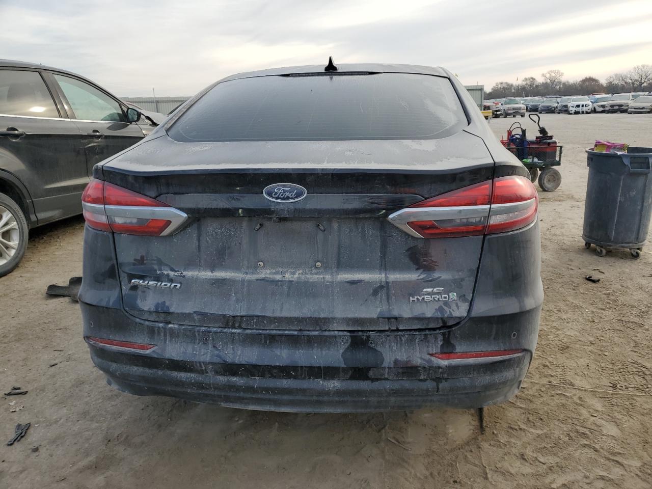 2019 Ford Fusion Se VIN: 3FA6P0LU0KR235222 Lot: 93414505