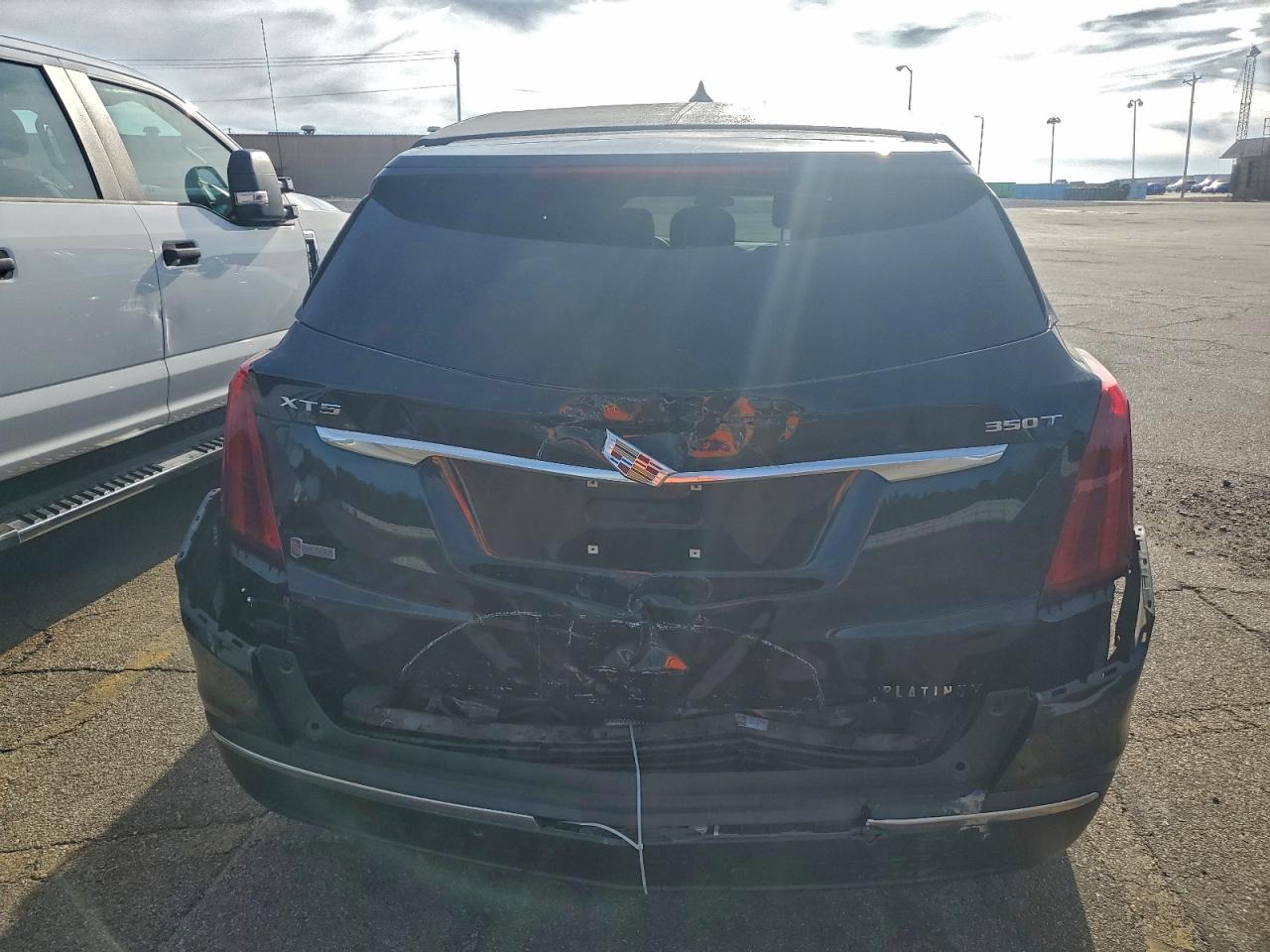 2024 Cadillac Xt5 Luxury VIN: 1GEKNAR41RZ705167 Lot: 94445175