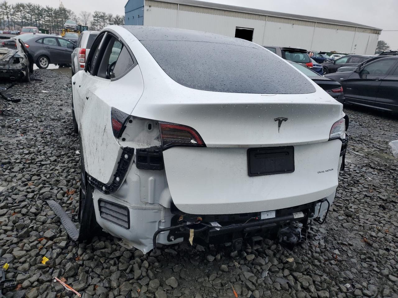 2023 Tesla Model Y VIN: 7SAYGDEE1PA104082 Lot: 92912795
