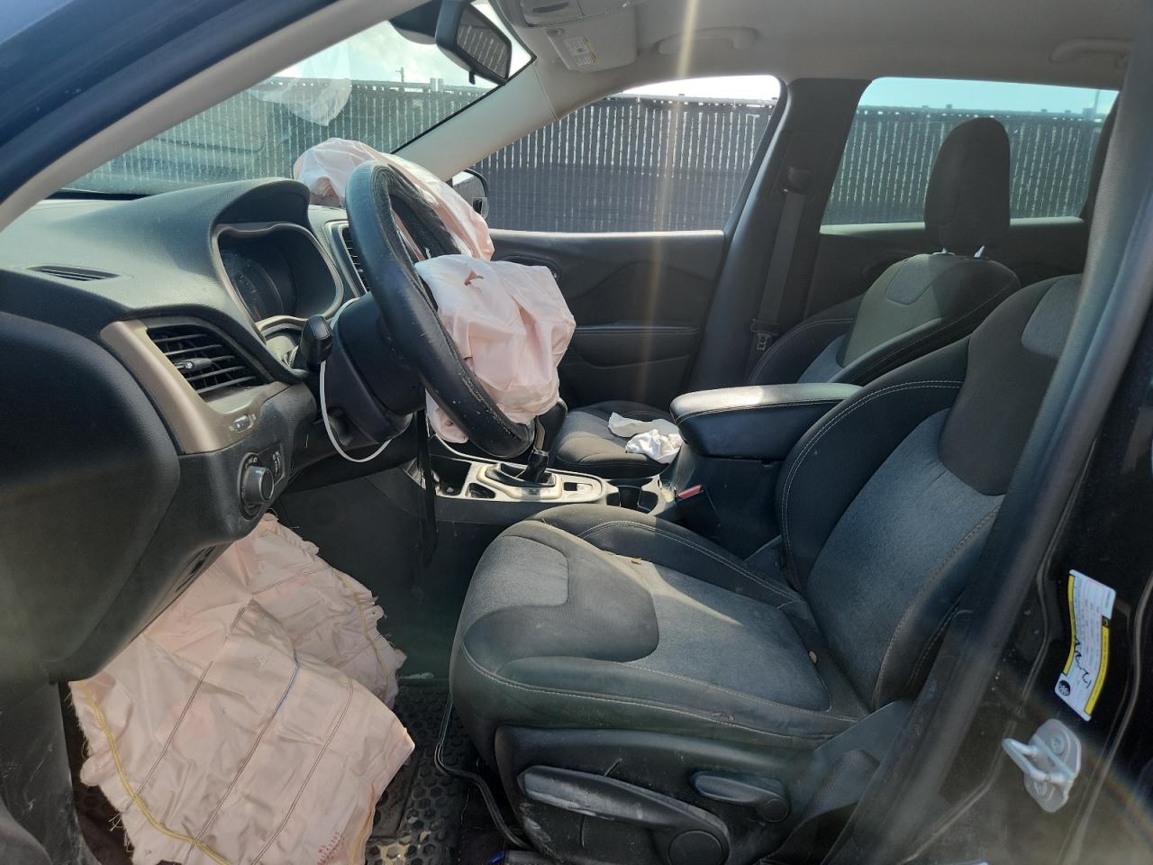 2016 Jeep Cherokee Sport VIN: 1C4PJLABXGW238832 Lot: 93027815