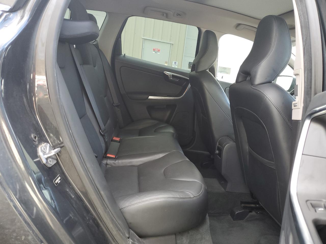 2016 Volvo Xc60 T5 Premier VIN: YV4612RK8G2796483 Lot: 91668455