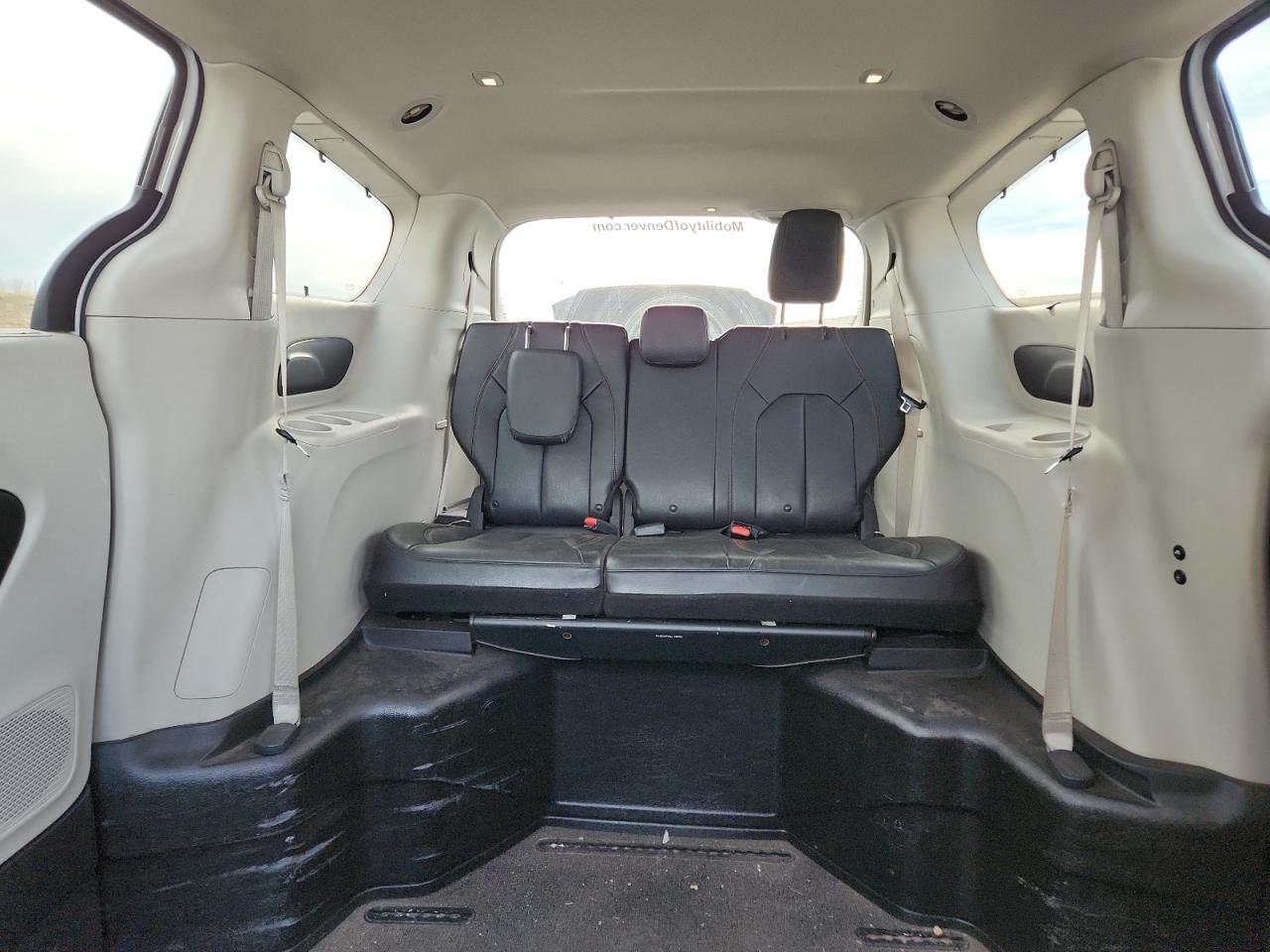 2019 Chrysler Pacifica Touring L VIN: 2C4RC1BG2KR603393 Lot: 90719745