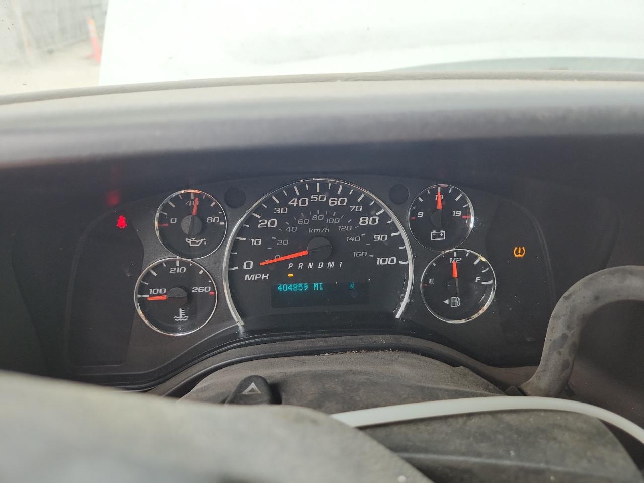 2014 Chevrolet Express G2500 Delivery Van VIN: 1GCWGFFA6E1129810 Lot: 92621665