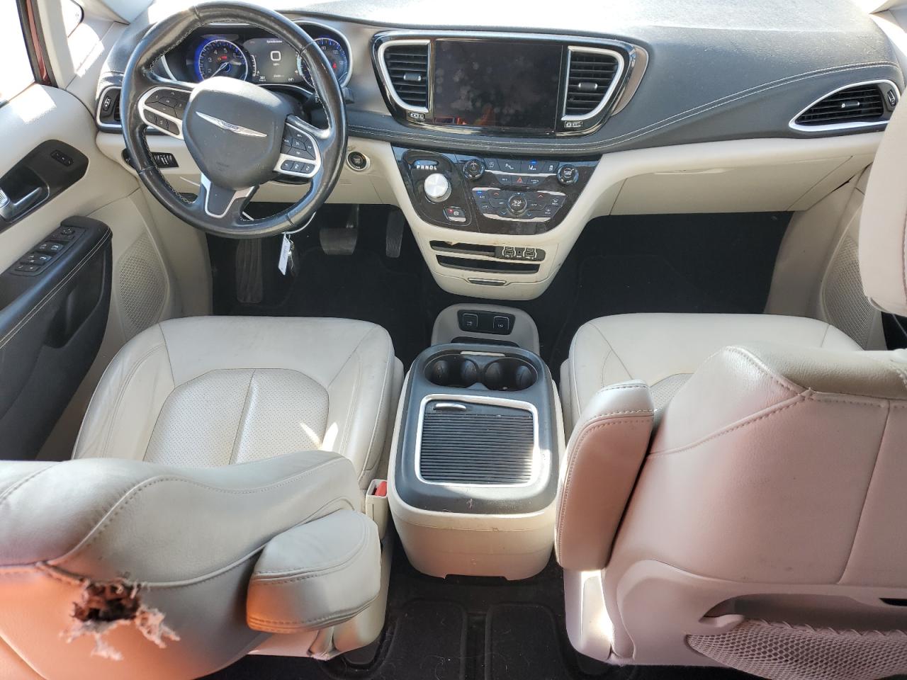 2021 Chrysler Pacifica Touring L VIN: 2C4RC1BG3MR521692 Lot: 92326325