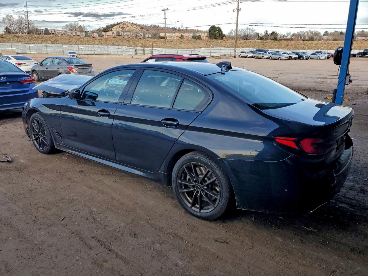 Фото: WBA73BJ03PWY01865