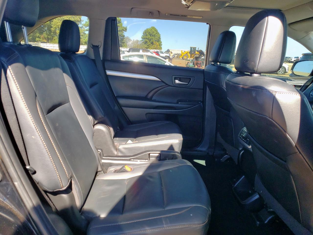 2019 Toyota Highlander Se VIN: 5TDKZRFH3KS559820 Lot: 90866485