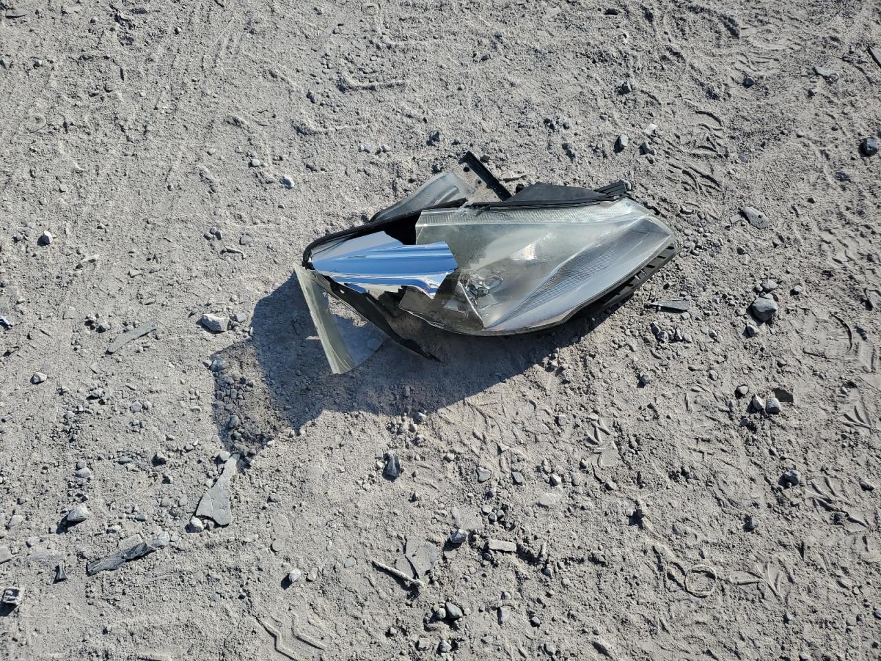 2014 Ford Escape Titanium VIN: 1FMCU9J90EUB26812 Lot: 93495715