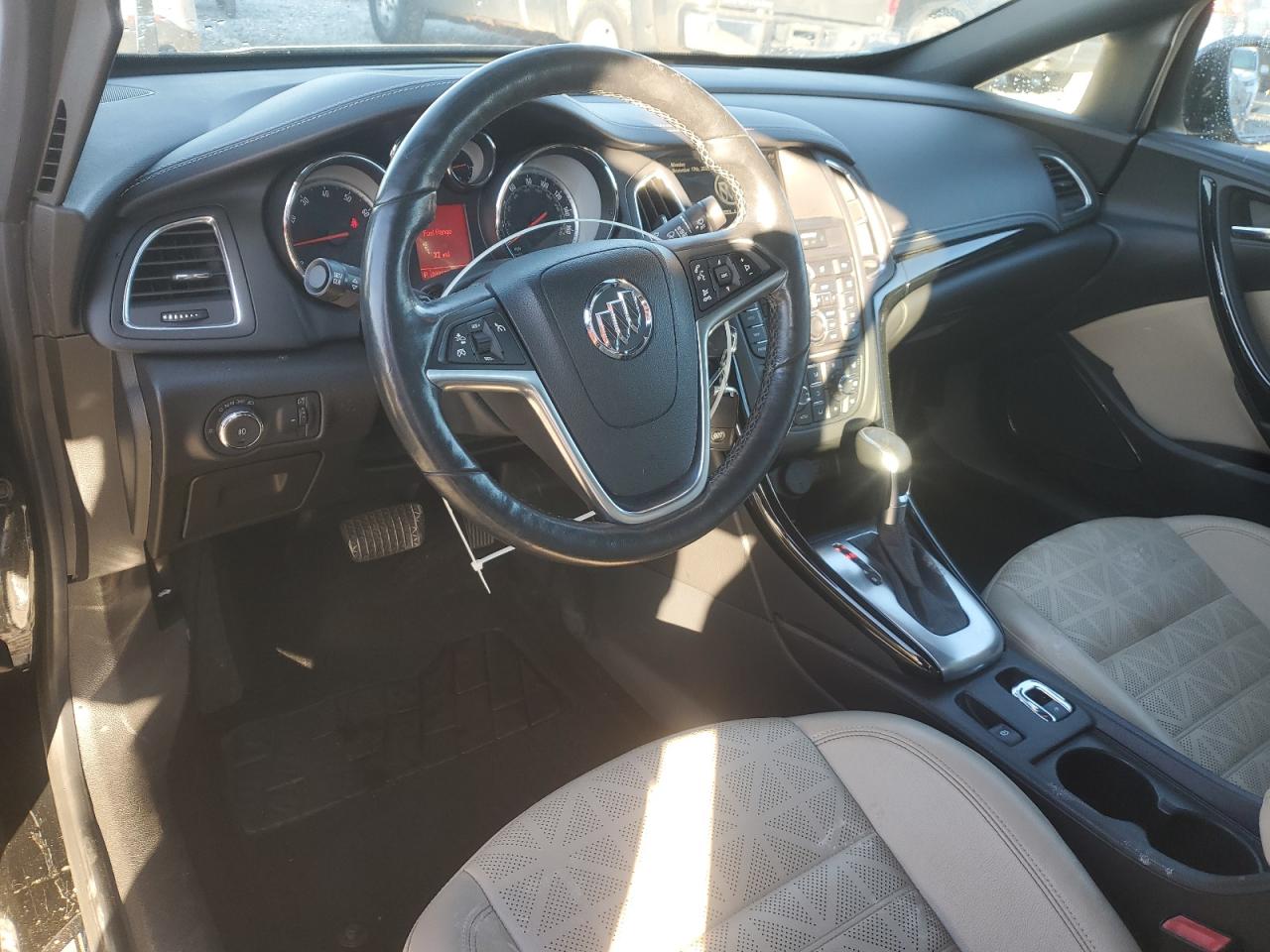 2017 Buick Cascada Premium VIN: W04WH3N5XHG147934 Lot: 92510555