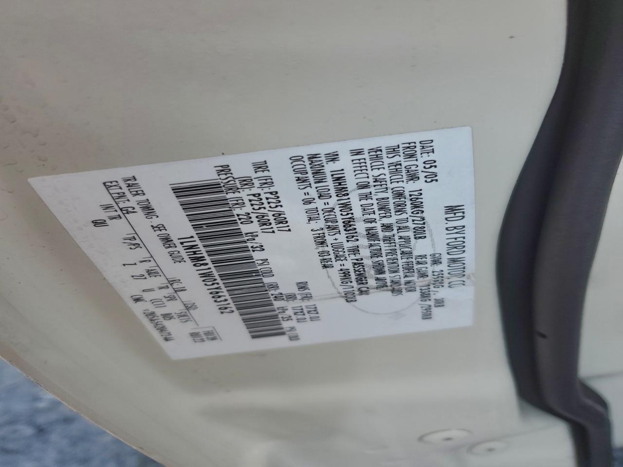 2005 Lincoln Town Car Signature VIN: 1LNHM81W05Y663162 Lot: 91690395