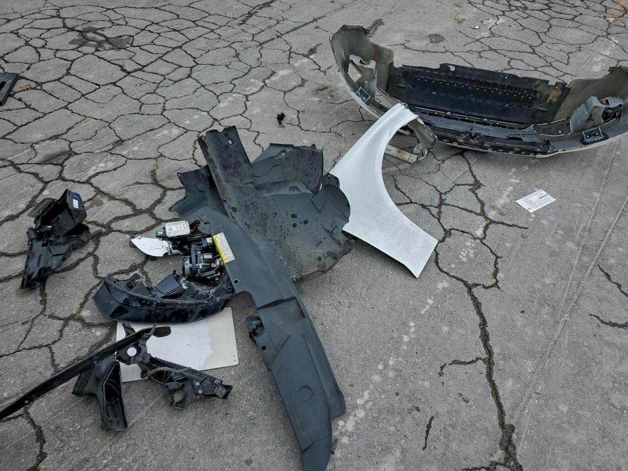 2015 Audi A4 Premium Plus VIN: WAUFFAFL3FN019490 Lot: 94459355