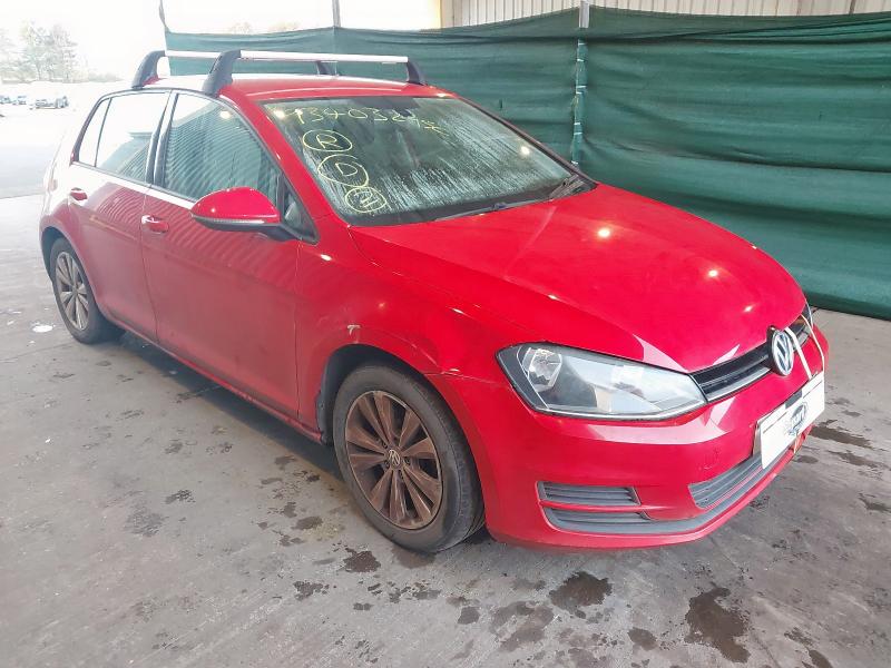2013 VOLKSWAGEN GOLF 1.6 TDI 105 SE 5DR DSG