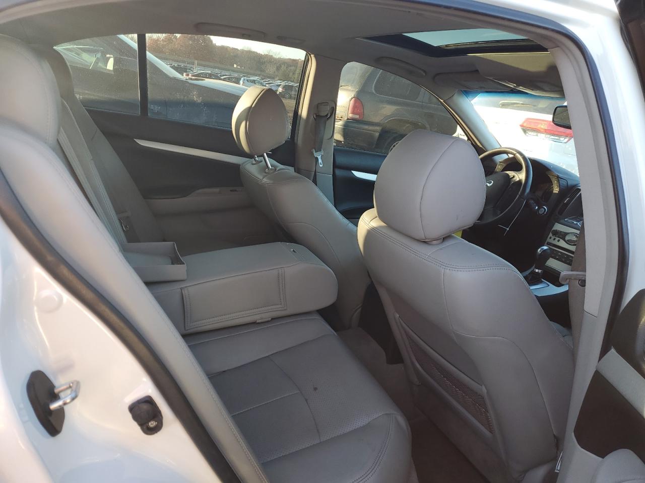 2009 Infiniti G37 Base VIN: JNKCV61E69M010810 Lot: 91026905