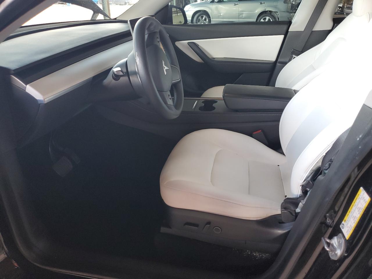 2021 Tesla Model Y VIN: 5YJYGDEE3MF158463 Lot: 92849575