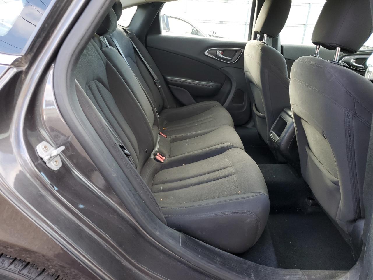 2015 Chrysler 200 Limited VIN: 1C3CCCAB8FN570897 Lot: 92725445