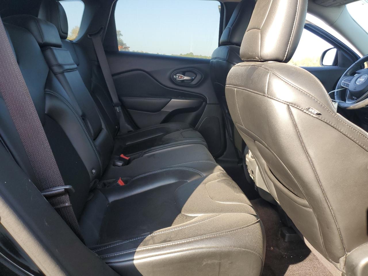 2019 Jeep Cherokee Latitude Plus VIN: 1C4PJMLB3KD177251 Lot: 93671995