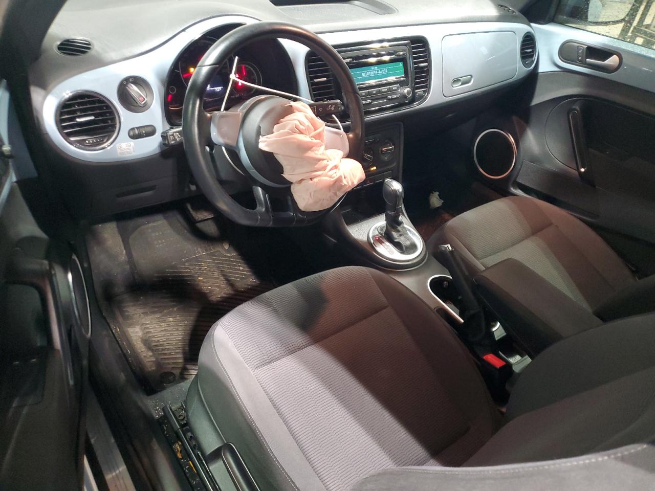 2013 Volkswagen Beetle VIN: 3VWJL7AT5DM689725 Lot: 90521205