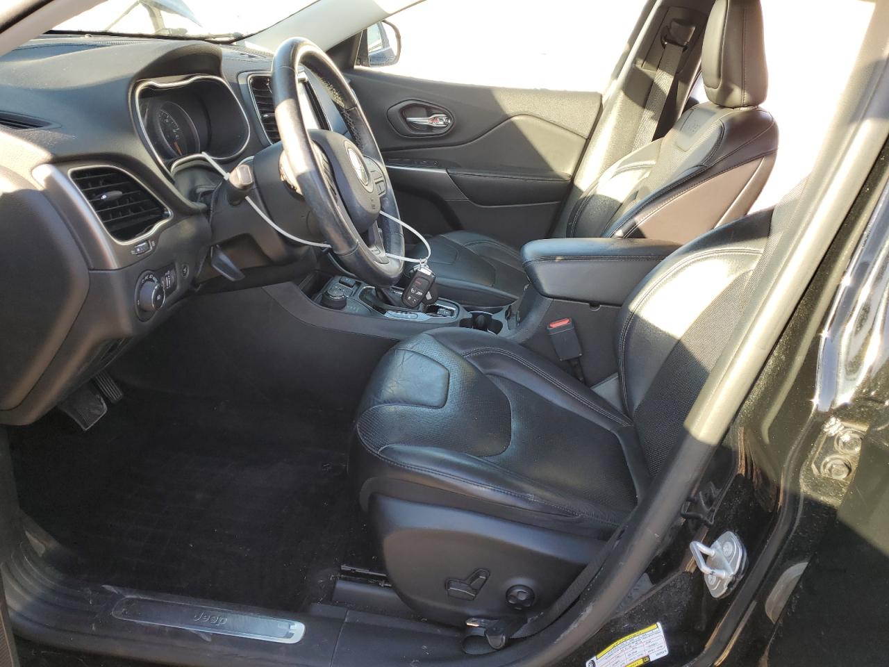 2019 Jeep Cherokee Limited VIN: 1C4PJMDN8KD208079 Lot: 92671335