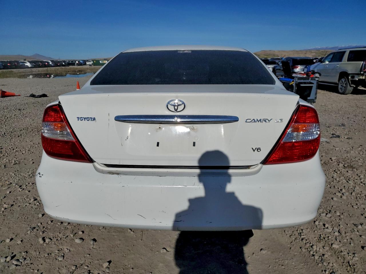 2004 Toyota Camry Le VIN: 4T1BF32KX4U072177 Lot: 92298255