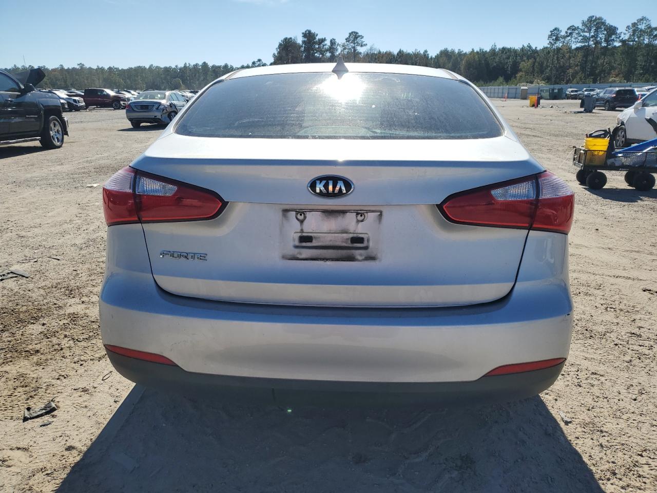 2016 Kia Forte Lx VIN: KNAFK4A64G5563822 Lot: 92407185